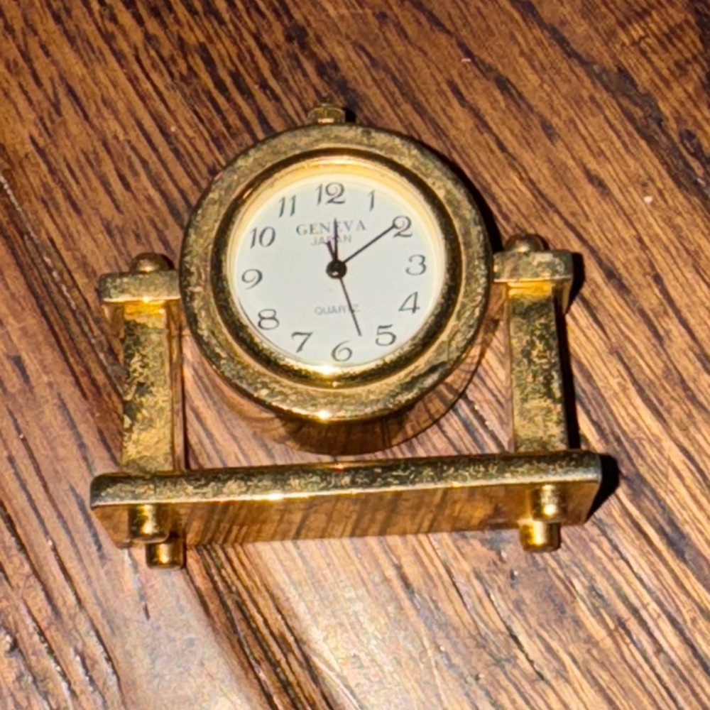 Geneva Gold Tone  Mantel Mini Clock